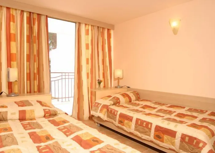 Magnolia Holiday park 3*