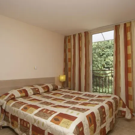 Magnolia منتزه العطل 3*