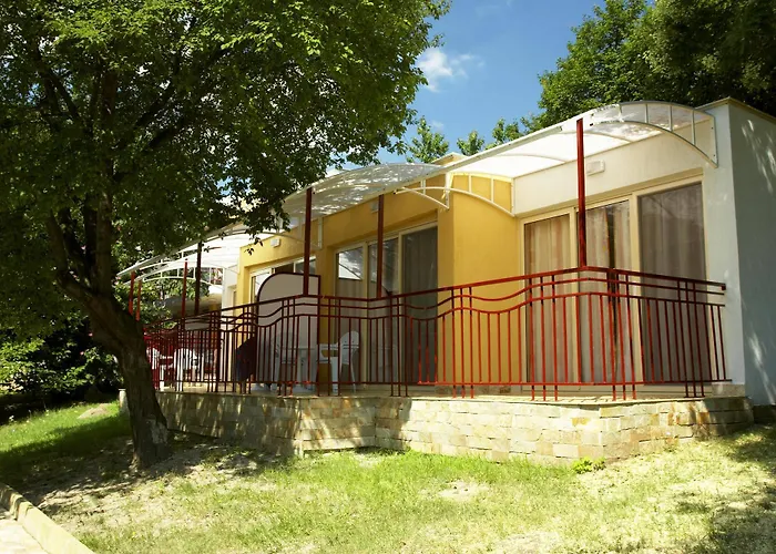 Magnolia Holiday park 3*